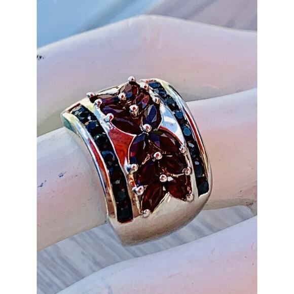 Retro Silver Ladies Ring Garnets +Other Gemstone Size 8 Wide Band Stunning - Picture 3 of 6